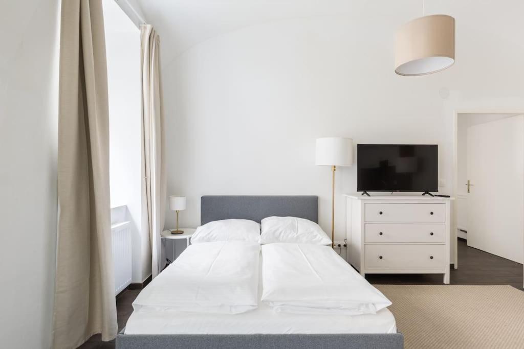 Free Parking I 500 Mbit Wifi I Kingsize Bed Apartment เวียนนา ภายนอก รูปภาพ