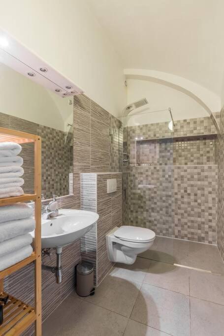 Free Parking I 500 Mbit Wifi I Kingsize Bed Apartment เวียนนา ภายนอก รูปภาพ